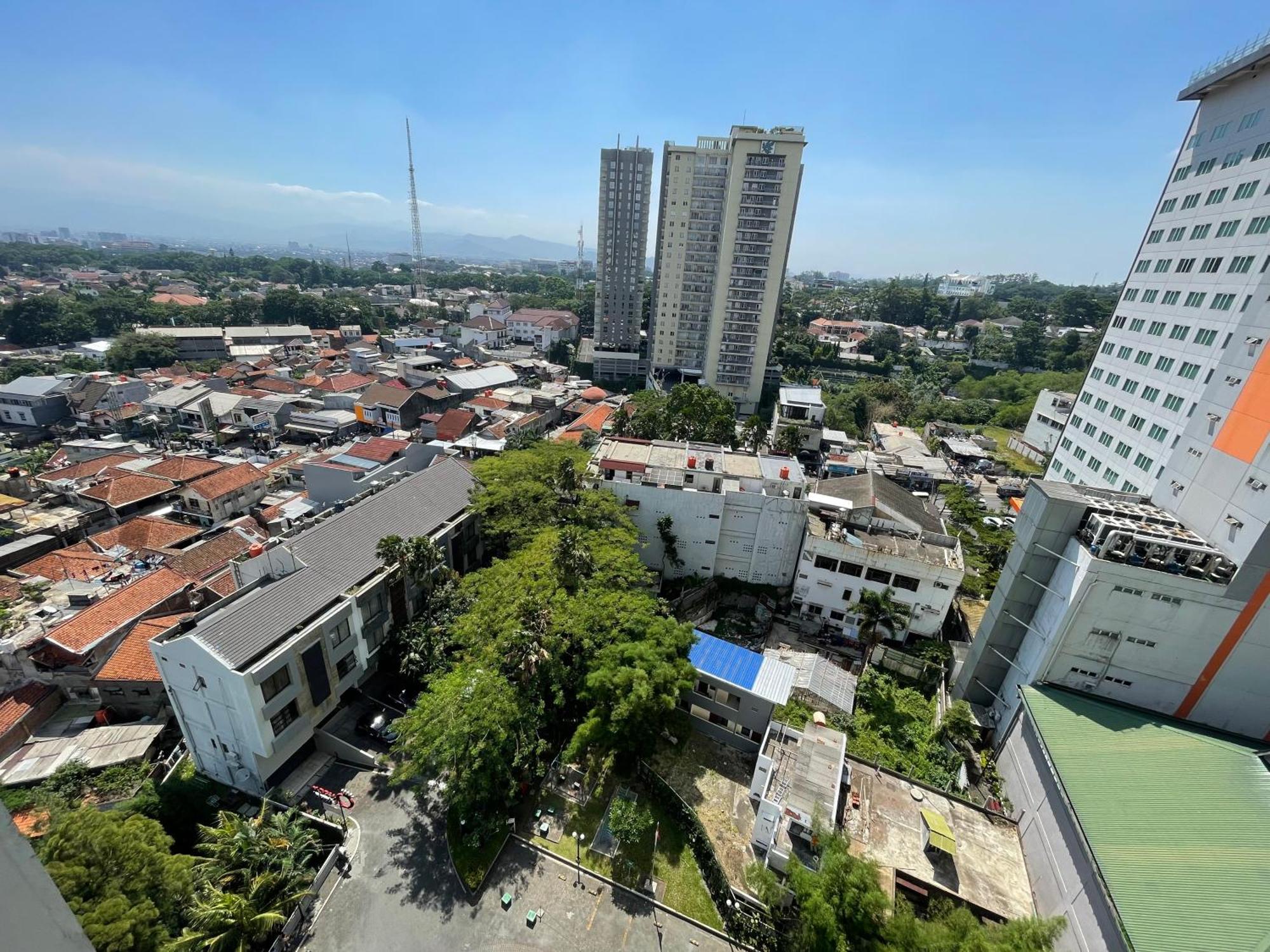 Apartemen Superior At Galeri Ciumbuleuit 1st Tower With View Bandung